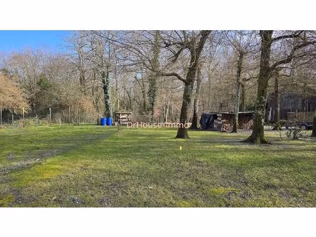 terrain 2300 m² - libre de constructeur