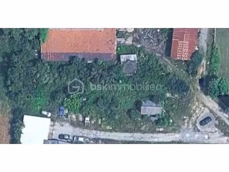 terrain de 1 200 m² à romans-sur-isere