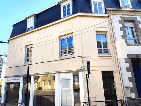 immeuble avec local commercial et 2 appartements
