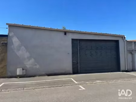 hangar à avion (62210)