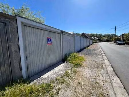 garage spacieux sécurisé