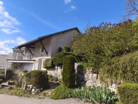 maison avec beau terrain arboré de 1120m2