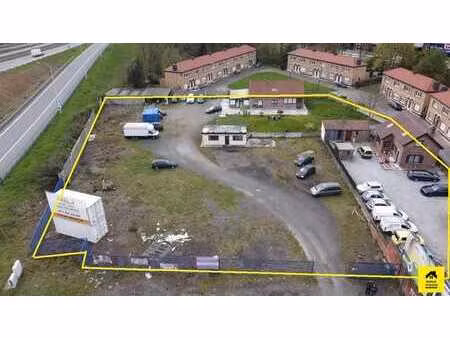 terrain a batir de +/- 4730 m²