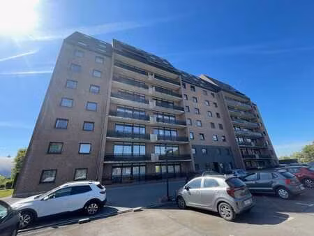 bel appartement 2 chambres avec terrasse