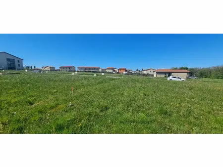 vente terrain 670 m² à montanay (69250)  275 000 €
