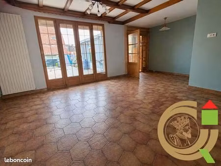 maison 8 pièces 123 m²