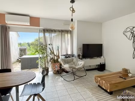 immeuble 166 m² sorde-l'abbaye