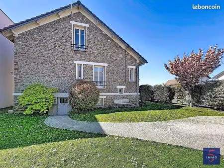 pavillon 5 pièces 95 m²
