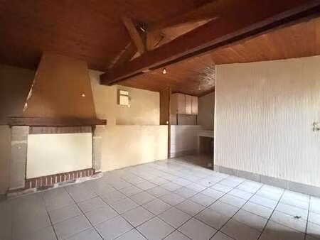 vente maison à doué-en-anjou (49700) : à vendre / 34m² doué-en-anjou