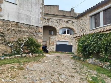 maison en pierre