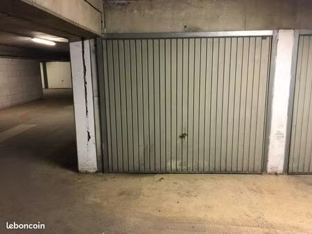 loue garage clos