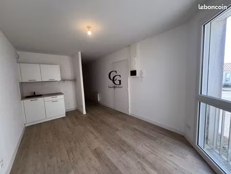 studio 1 pièce 30 m²