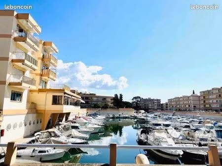 place de port