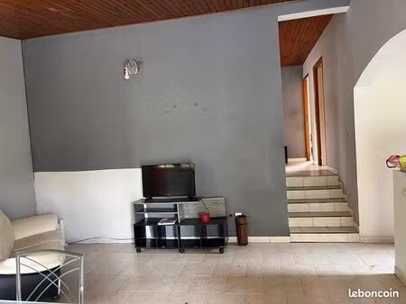 f4 à louer à ducos – 1050/mois