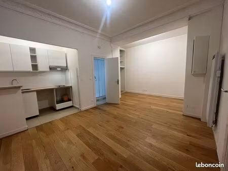 appartement à louer  paris 18eme