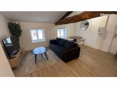 appartement cosy mansardé entièrement meublé – 30 m²