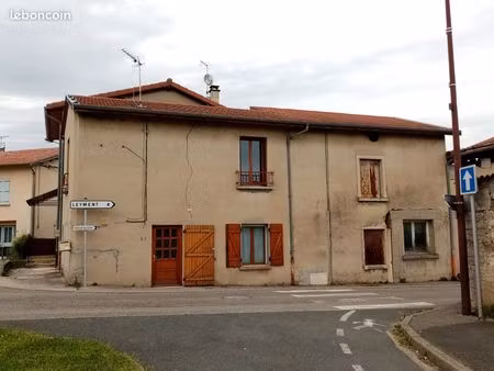 maison de village a louer