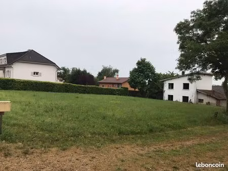 vente d'un terrain constructible viabilisé