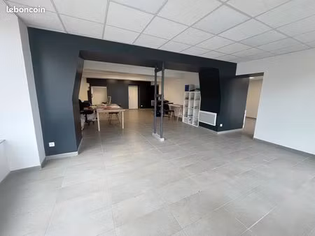 local commercial centre saint denis en bugey