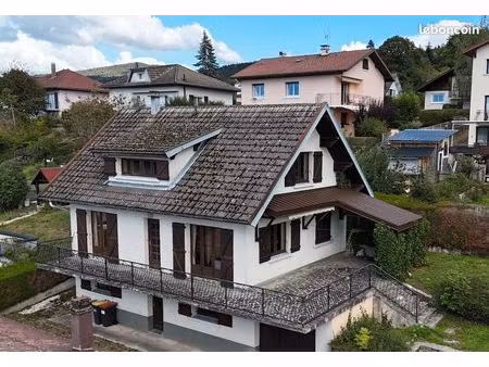 maison 7 pièces 142 m²