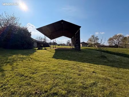 terrain 590 m² garnerans