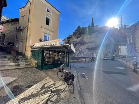 vente locaux professionnels 0 pièces 17.63 m² à vaison-la-romaine (84110)  129 900 €