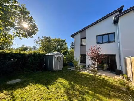 maison 4 pièces 94 m²