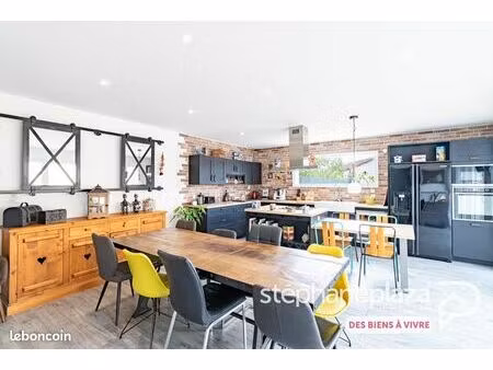 maison 6 pièces 156 m²