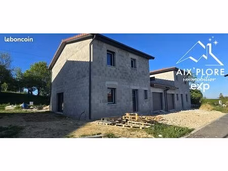villa 5 pièces 138 m²
