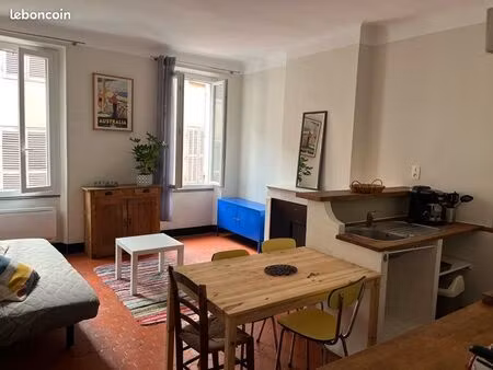 appartement centre ville d’ollioules à louer à l’année