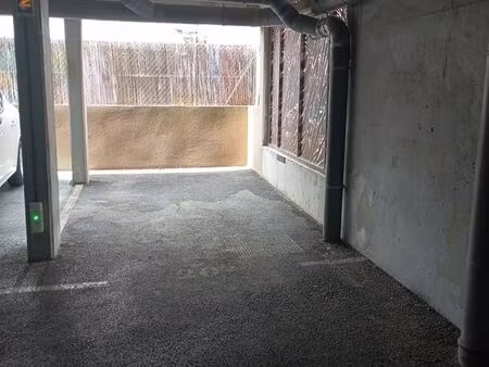 particulier vends place de parking secteur porte marine la seyne sur mer