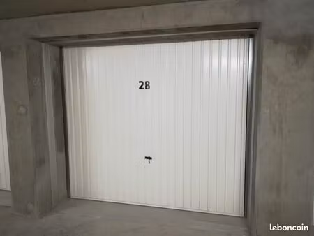 garage fermé - saint genis pouilly