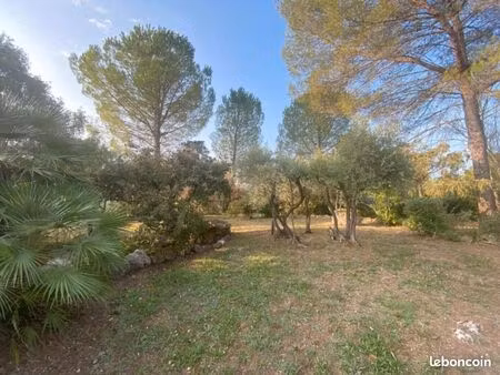 terrain 1 162 m² carces