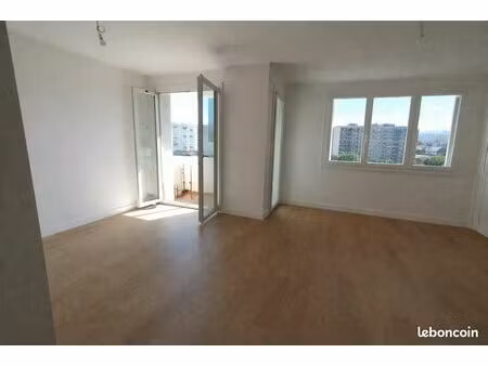 appartement 2/3 chambres - ascenseur - balcon - stationnement