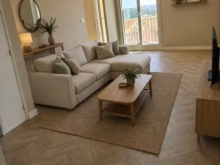 superbe t4 rénové sur toulon ouest