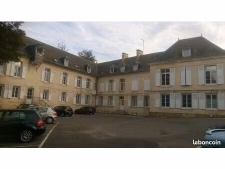 appartement courmelles à louer