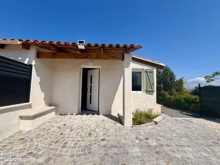 mazet t2 rénové 36 5 m² avec jardin 150 m² idéal investissement / pied-à-terre roquebrune-