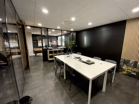 vente locaux professionnels 5 pièces 166 m² à fabrègues (34690)  462 000 €