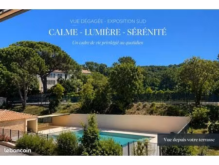 t3 dernier étage - vue imprenable colline & piscine - le pradet