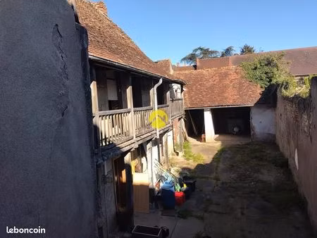 proche commerces