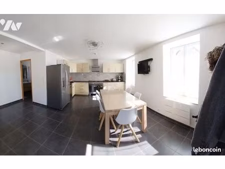 maison 5 pièces 148 m²