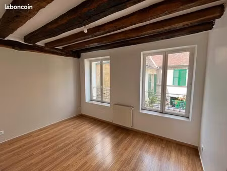 appartement t3 53m2 centre ville chateau-thierry (eau incluse)