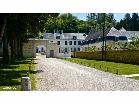 appartement dans dépendance de château