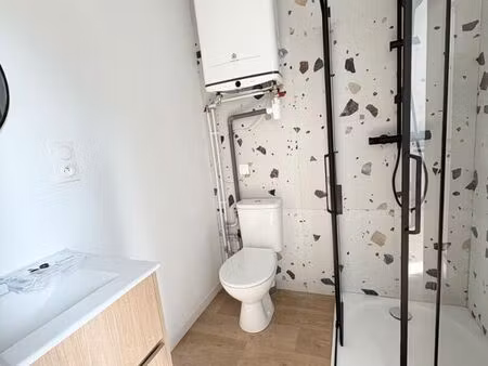 studio 1 pièce 12 m²