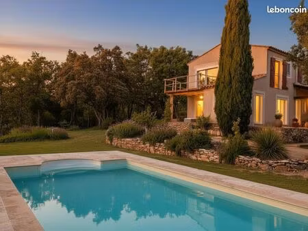 maison avec vue panoramique  piscine & studio indépendant –pour ceux qui cherchent à vivre