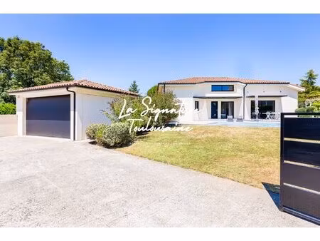 maison d'architecte avec piscine à aigrefeuille