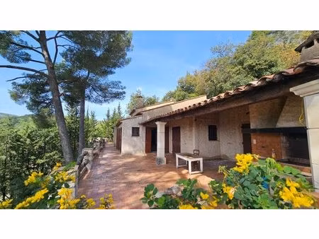 villa sur les hauteurs de bargemon