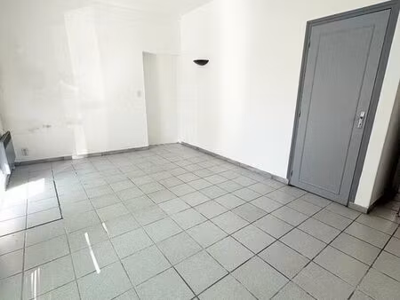 local commercial 50 m² saint quentin