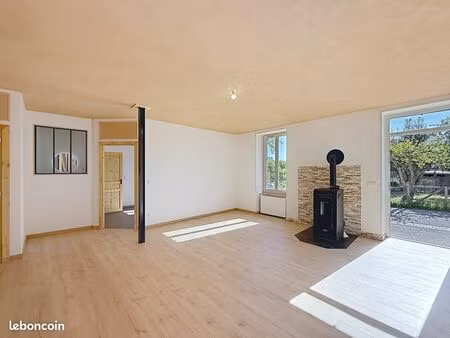 maison de 140m² rénovée en 2026  4 chambres à saint-germain-de-salles