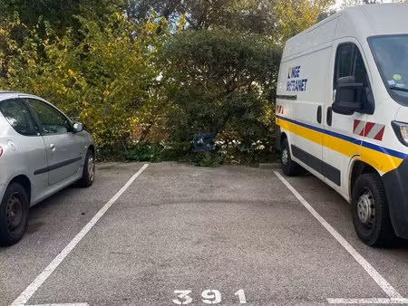 a louer ! place de parking - cagnes-sur-mer